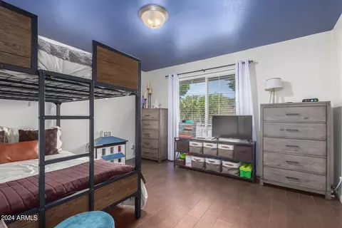 Bedroom - 1402 W Orange Dr, Phoenix, AZ 85013 photo 6 of 7