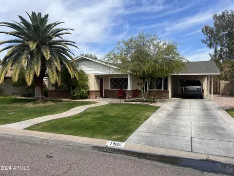 Exterior - 1402 W Orange Dr, Phoenix, AZ 85013 photo 2 of 18