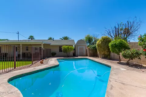 Exterior - 1402 W Orange Dr, Phoenix, AZ 85013 photo 18 of 18