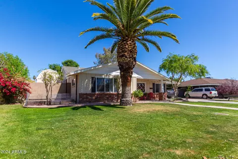 Exterior - 1402 W Orange Dr, Phoenix, AZ 85013 photo 4 of 18