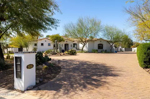 9218 N 53rd Pl, Paradise Valley, AZ 85253