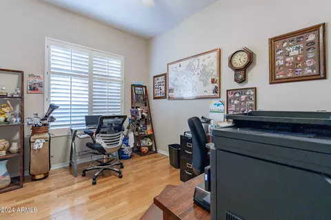 1146 E Tuckey Ln, Phoenix, AZ 85014 photo 24