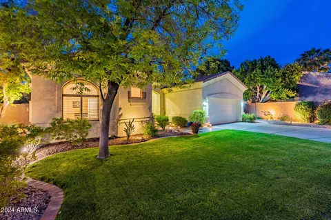 1146 E Tuckey Ln, Phoenix, AZ 85014 photo 3