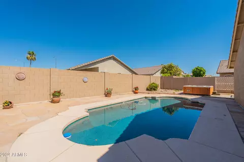 12936 W Earll Dr, Avondale, AZ 85392