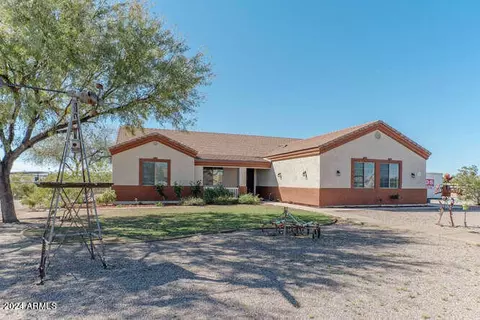 657 W Triboulet Ln, San Tan Valley, AZ 85143