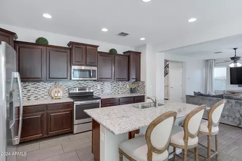8615 E Desert Ln, Mesa, AZ 85209 photo 13