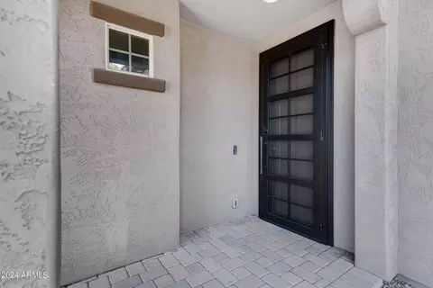 8615 E Desert Ln, Mesa, AZ 85209 photo 4