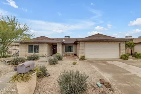 4854 W Turquoise Ave, Glendale, AZ 85302