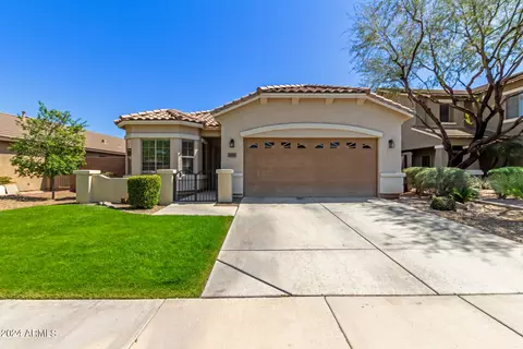 5897 S Banning St, Gilbert, AZ 85298