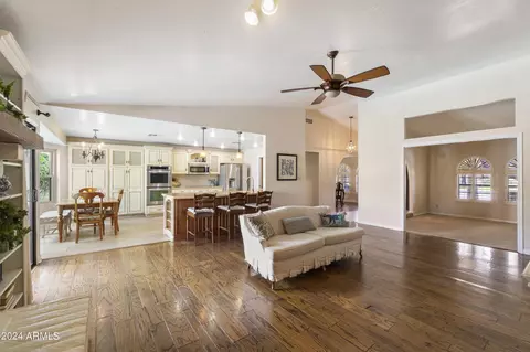 1960 E Vaughn St, Tempe, AZ 85283 photo 9
