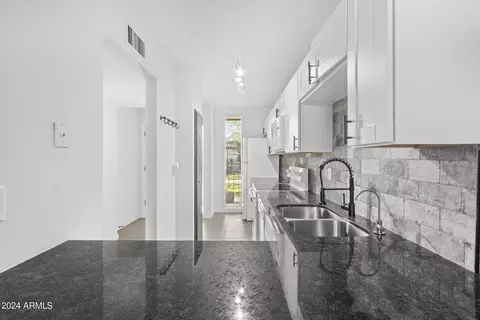 3660 E Montecito Ave #16, Phoenix, AZ 85018 photo 23