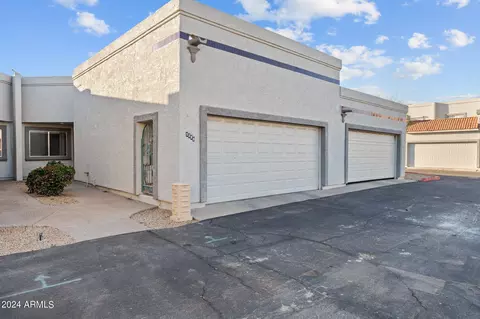 9050 N 47th Ct, Glendale, AZ 85302