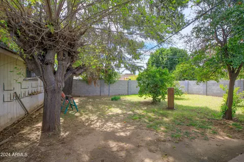 511 E Oregon Ave, Phoenix, AZ 85012 photo 17