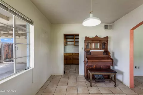 511 E Oregon Ave, Phoenix, AZ 85012 photo 8