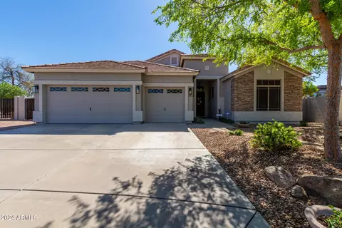 921 S Ash St, Gilbert, AZ 85233