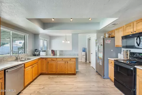 4221 N 79th Dr, Phoenix, AZ 85033 photo 14
