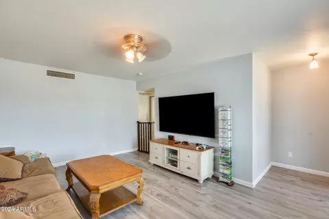 4221 N 79th Dr, Phoenix, AZ 85033 photo 11