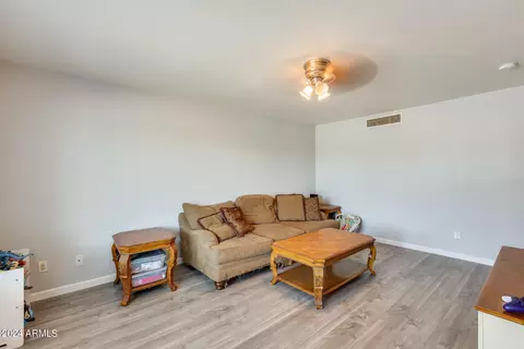 4221 N 79th Dr, Phoenix, AZ 85033 photo 10