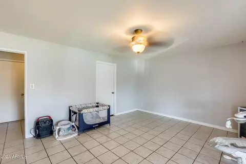 4221 N 79th Dr, Phoenix, AZ 85033 photo 18