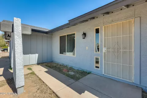 4221 N 79th Dr, Phoenix, AZ 85033 photo 8