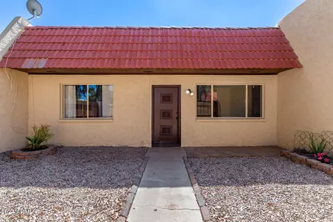 3320 W Del Monico Ln, Phoenix, AZ 85051
