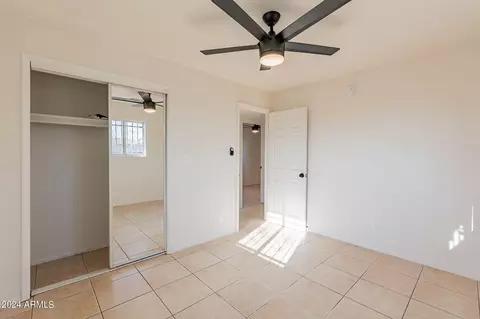 2448 Encinas Ln, Phoenix, AZ 85040 photo 16