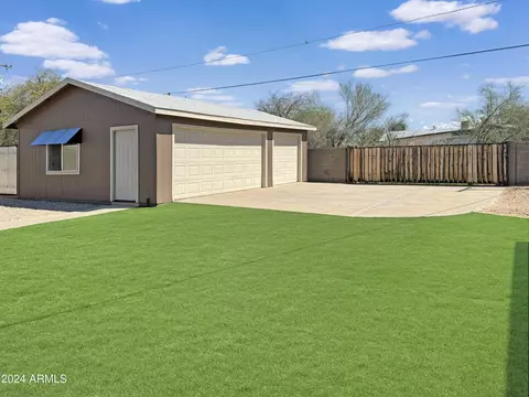 327 N 84th Pl, Mesa, AZ 85207 photo 12