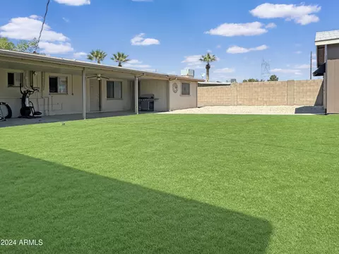 327 N 84th Pl, Mesa, AZ 85207 photo 11