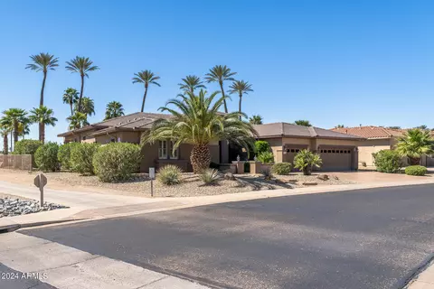 19300 N Coronado Ridge Dr, Surprise, AZ 85387