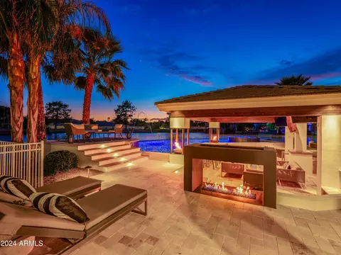 1825 E Willow Tree Ct, Gilbert, AZ 85234 photo 88