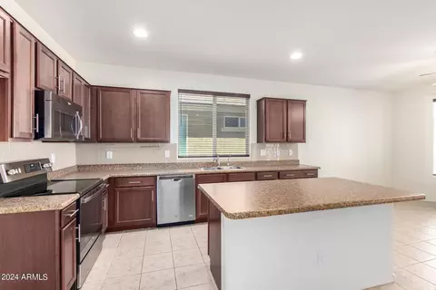 2110 E Aire Libre Ave, Phoenix, AZ 85022 photo 14