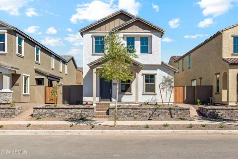 1946 W Lariat Ln, Phoenix, AZ 85085