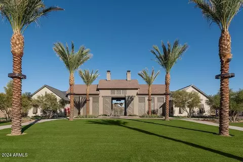 2211 W Paso Trl, Phoenix, AZ 85085