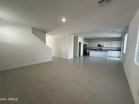 9408 E Spiral Ave, Mesa, AZ 85212 photo 2