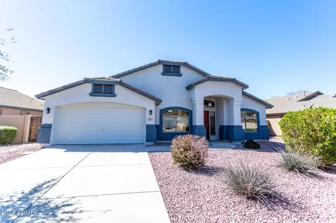 805 W Holstein Trl, San Tan Valley, AZ 85143