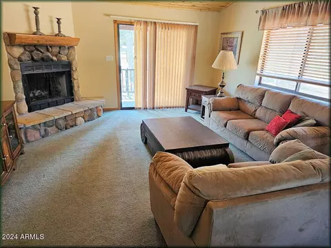 2331 S Buffalo Loop, Overgaard, AZ 85933 photo 9