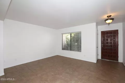 814 E Morningside Dr, Phoenix, AZ 85022 photo 3