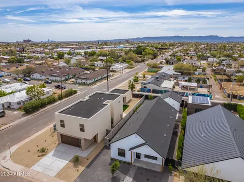 View/Area - 1441 E Hoover Ave, Phoenix, AZ 85006 photo 3 of 6