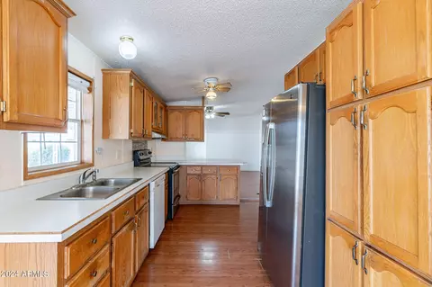 2762 W Cactus Wren St, Apache Junction, AZ 85120 photo 3