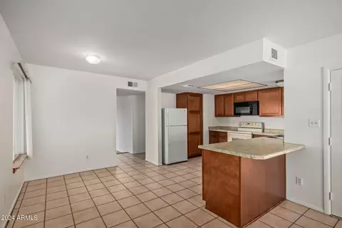 17424 N 55th Dr, Glendale, AZ 85308