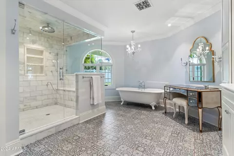 Bath - 2817 Elm St, Phoenix, AZ 85016 photo 6 of 7