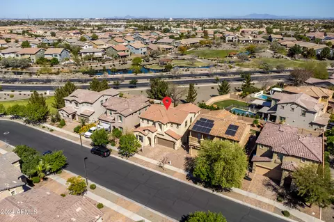 View/Area - 3458 E Mia Ln, Gilbert, AZ 85298 photo 2 of 14