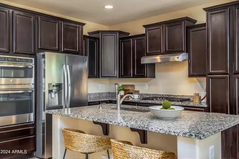 Kitchen - 3458 E Mia Ln, Gilbert, AZ 85298 photo 4 of 6