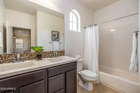 Bath - 3458 E Mia Ln, Gilbert, AZ 85298 photo 5 of 5