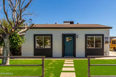 733 S Macdonald St, Mesa, AZ 85210