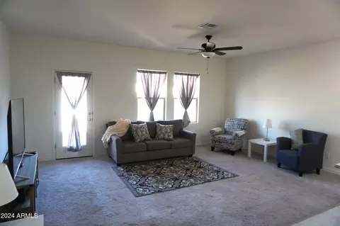 6084 E Helios Dr, Florence, AZ 85132 photo 5