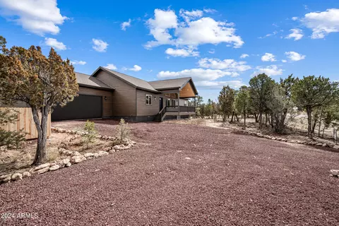 2975 Lodgepole Rd, Overgaard, AZ 85933