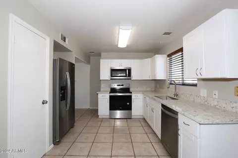 1120 E Marco Polo Rd, Phoenix, AZ 85024 photo 2