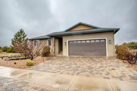1040 Lorenzo Sitgreaves Dr, Show Low, AZ 85901