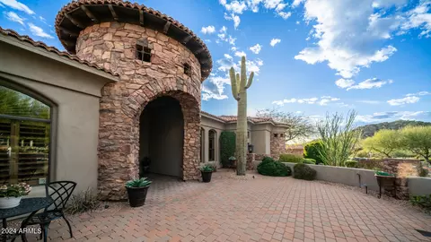 Exterior - 7637 E Summit Trail St, Mesa, AZ 85207 photo 10 of 23